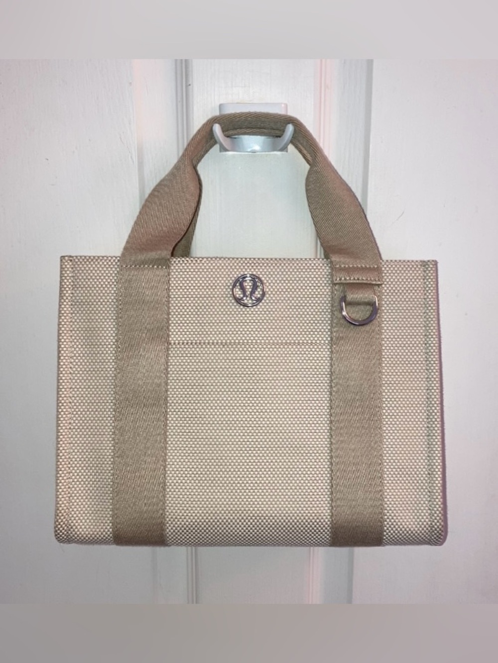 LULULEMON two tone canvas mini 4.5 L tote in mojave tan, light ivory, rare
